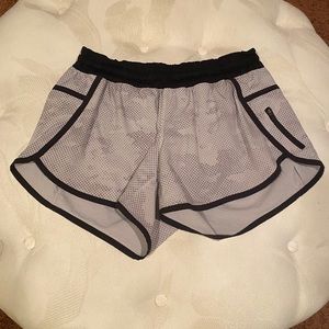 Lululemon Tracker Shorts Grey/Black